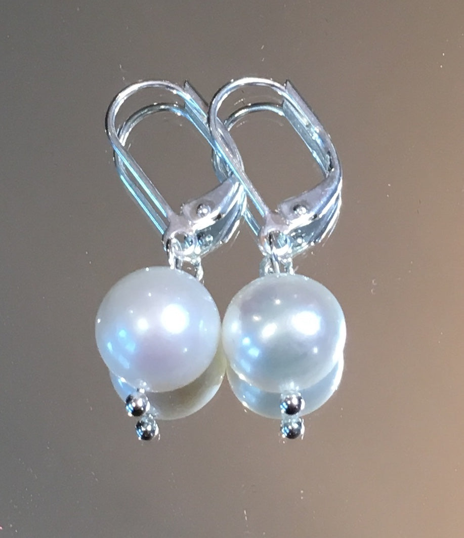 Freshwater Pearl Earrings with Leverbacks